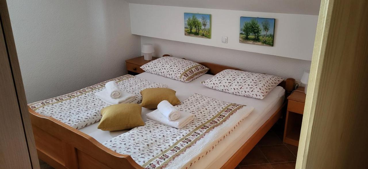 Vila Lisina Seliste Dreznicko Esterno foto