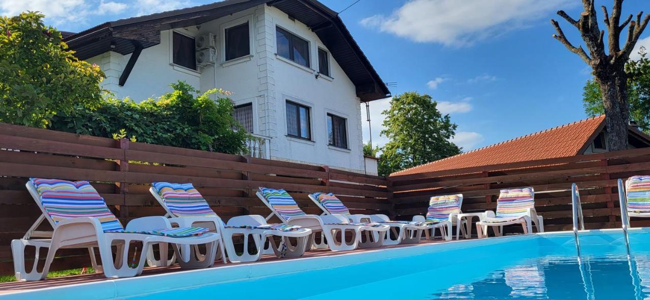 Vila Lisina Seliste Dreznicko Esterno foto